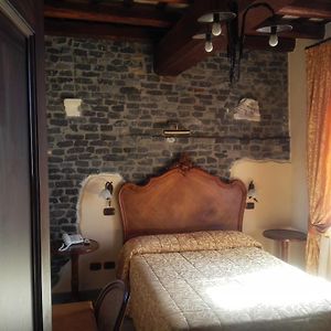 Classic Zimmer mit Kingsize-Bett